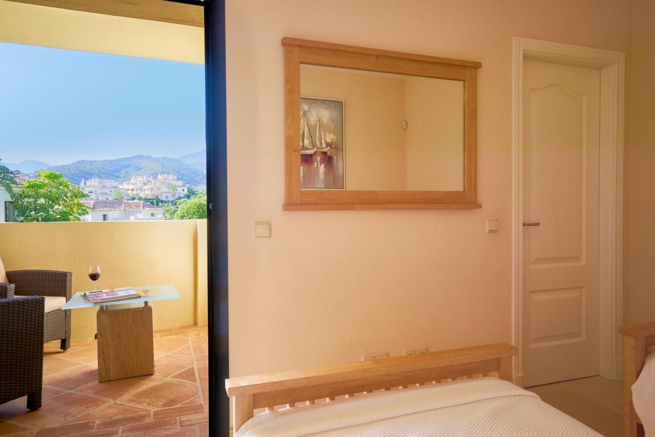 Capanes Del Golf Apartment Benahavis Bagian luar foto
